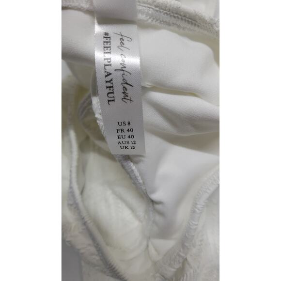 Peek & Beau Exclusive Textured Eyelet High Leg Bikini Bottom White Size 8 - Picture 9 of 13